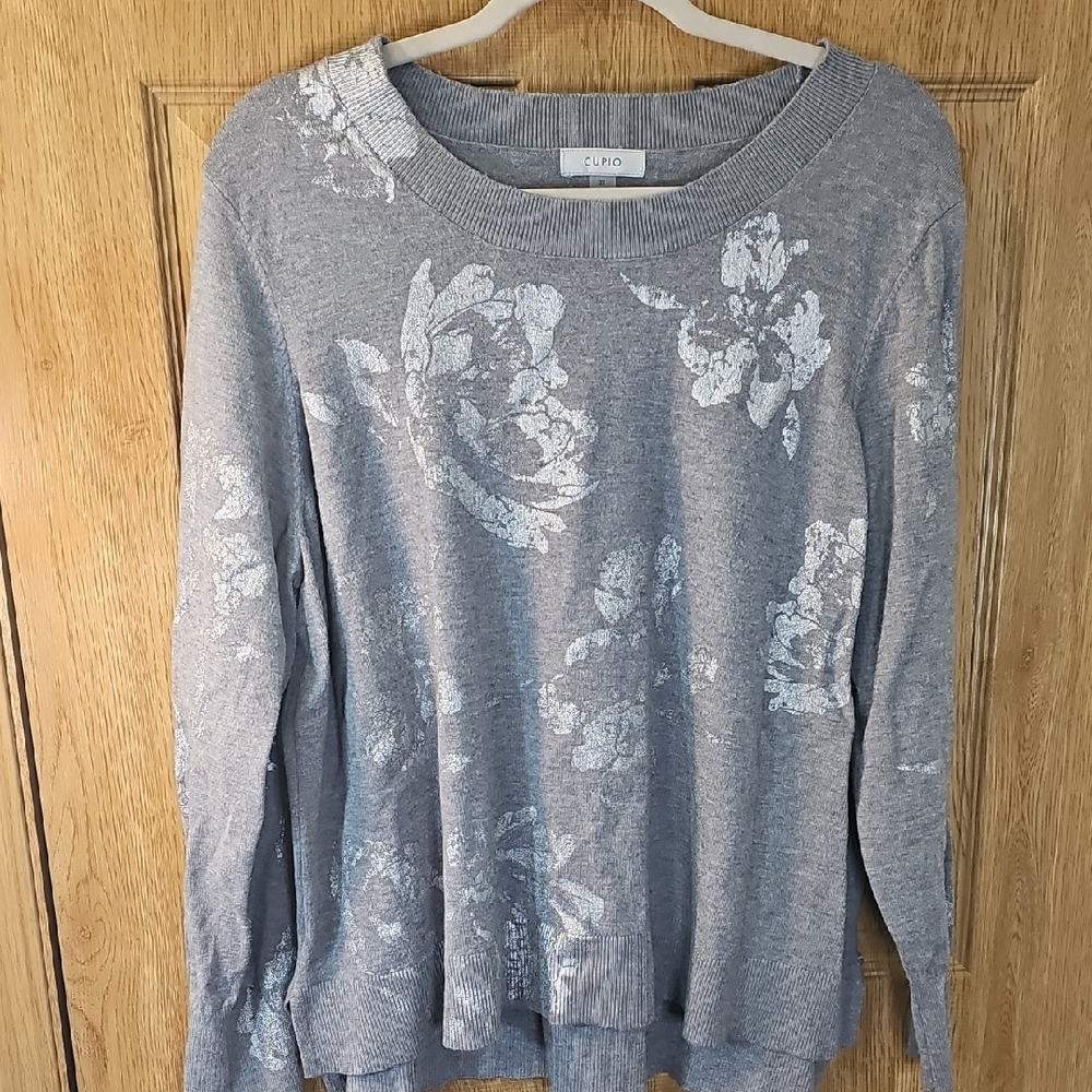 Cupio Heather Gray Floral Sweatshirt